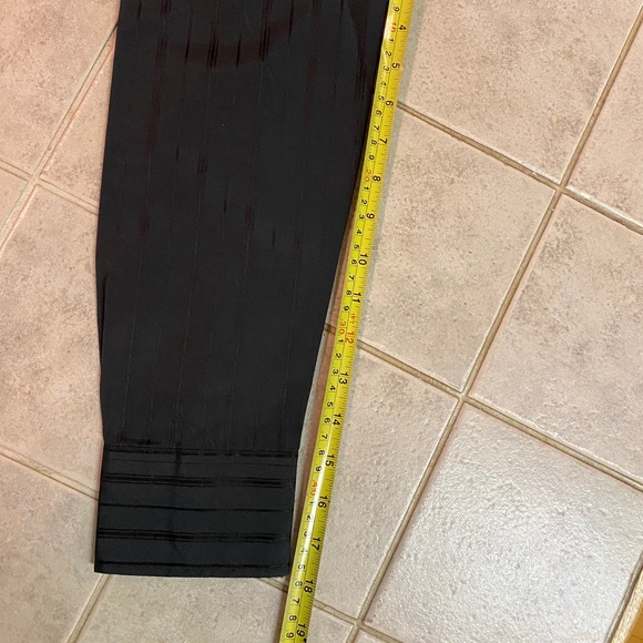 🌷3/$25🌷 Shadow stripe shirt - Picture 6 of 6